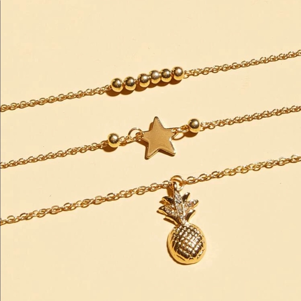 3/$30 Pineapple & Star Beaded Anklet Set - Picture 4 of 5